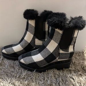 DKNY winter boots